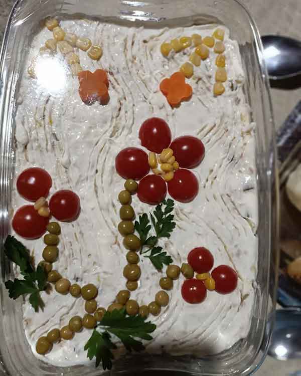 راز خوشمزه شدن الویه نی نی سایت چاشنی الویه نی نی سایت چاشنی سالاد الویه همیشک چکار کنیم سالاد الویه خوشمزه بشه سالاد الویه کتاب حرفه و فن علت چسبناک شدن سالاد الویه علت شیرین شدن سالاد الویه بهترین سس برای الویه نی نی سایت