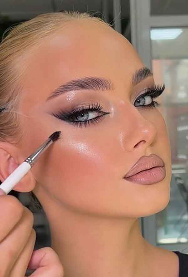 مدل آرایش چشم جدید و لایت دخترانه و زنانه ساده و شیک