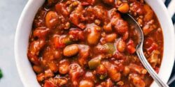 فوت و فن خوراک لوبیا و راز خوشمزه شدن خوراک لوبیا ساده با قارچ