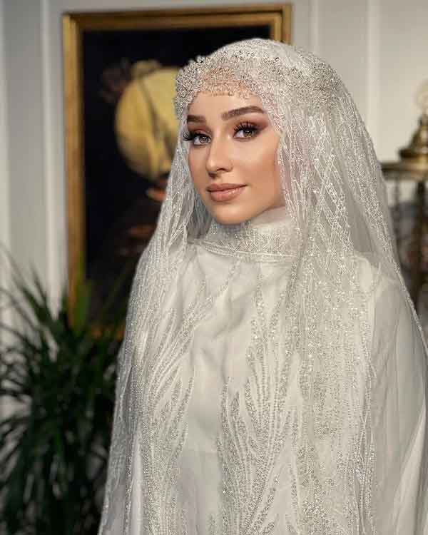 مدل عروس ۱۴۰۲ ترند شده ایده برای میکاپ و لباس