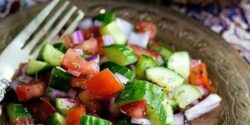 فوت و فن سالاد شیرازی و راز خوشمزگی و بهترین چاشنی سالاد شیرازی