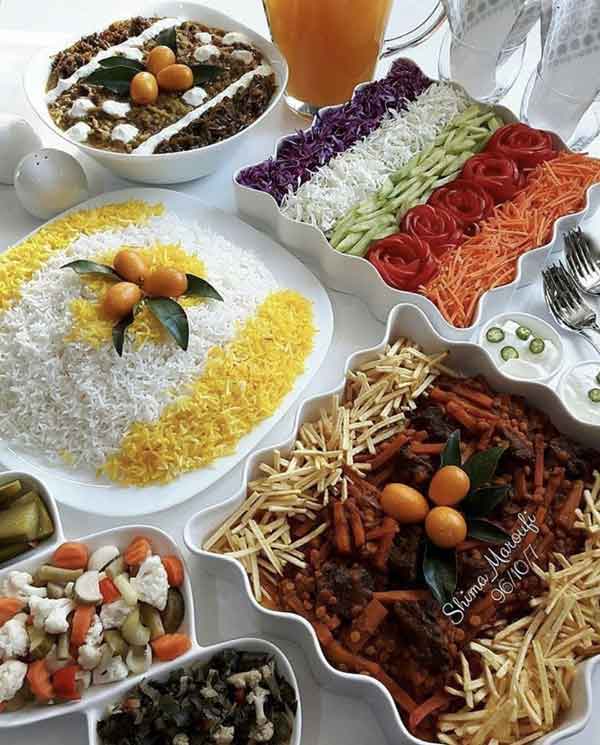 تزیین برنج مجلسی با زرشک و زعفران