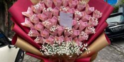 تزیین پول برای کادو دادن به شکل دسته گل
