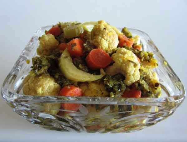 طرز تهیه ترشی مخلوط فوت و فن ترشی هفت بیجار ترشی هفت بیجار خانم نجاتی ترشی هفت بیجار مجلسی ادویه ترشی هفت بیجار ترشی هفت بیجار زرد رنگ طرز تهیه ترشی هفت بیجار همدان طرز تهیه ترشی هفت بیجار شمالی