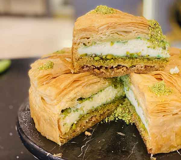 نکات مهم در پخت باقلوا شربت باقلوا را کی بریزیم طرز تهیه باقلوا ترکی با خمیر خانگی طرز تهیه باقلوا بازاری طرز تهیه خمیر باقلوا باقلوا ترکی با خامه طرز تهیه باقلوا ساده در منزل طرز تهیه باقلوا با خمیر خانگی