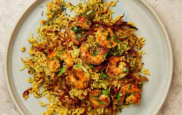 میگو پلو رستورانی طرز تهیه میگو پلو ساده ادویه میگو پلو طرز تهیه میگو سرخ شده با برنج میگو پلو مجلسی میگو پلو جنوبی نی نی سایت طرز تهیه میگو پلو با شوید پلو میگو آبادانی