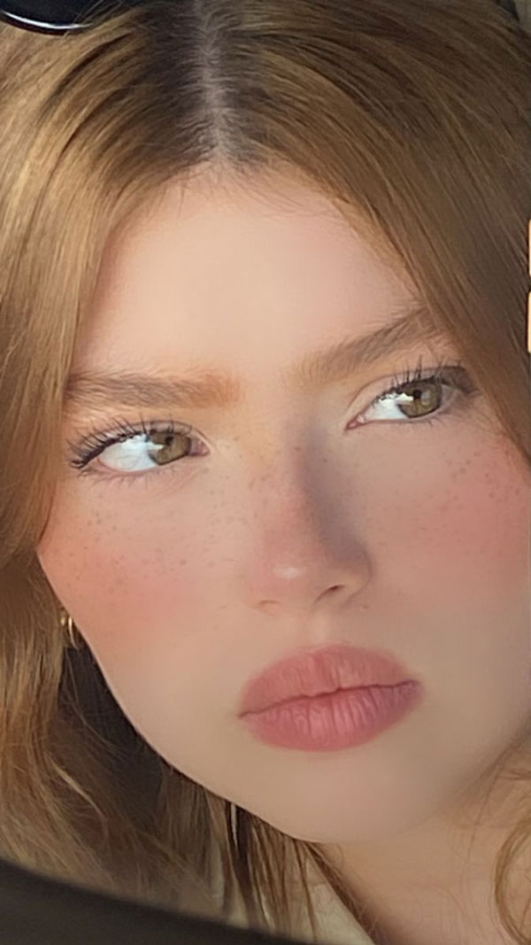 مدل ابرو دخترانه برای صورت گرد و چشم های درشت و ریز (شیک)