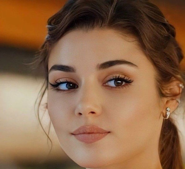 مدل ابرو دخترانه برای صورت گرد و چشم های درشت و ریز (شیک)