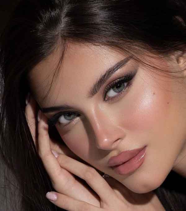 مدل ابرو میکرو برای صورت های گرد و کشیده (میکروبلیدینگ فیبروز)