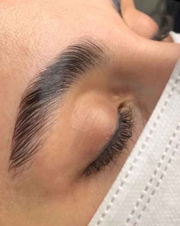 مدل ابرو پهن 1402 برای جوانتر نشان دادن چهره (مناسب فرم صورت)