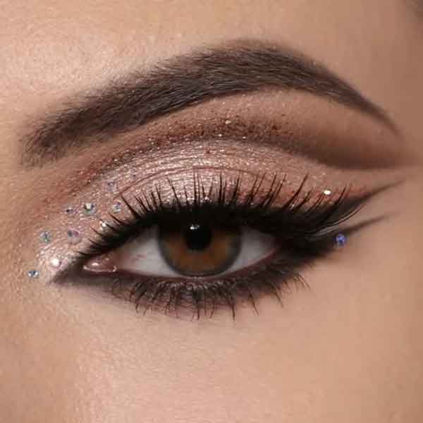 مدل آرایش چشم عروس عربی و لایت همراه با فرم ابرو متنوع