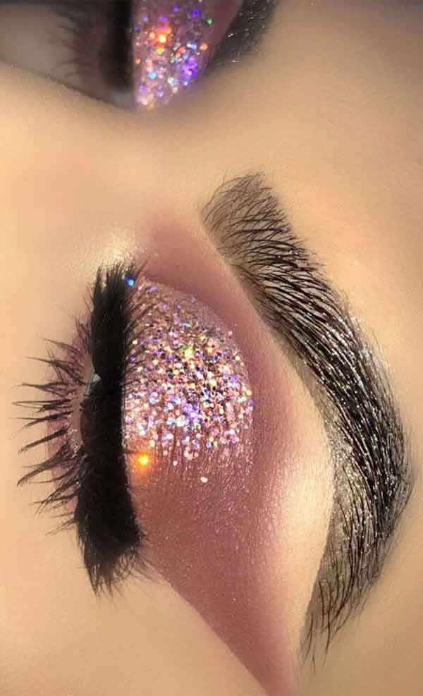 مدل آرایش چشم عروس عربی و لایت همراه با فرم ابرو متنوع