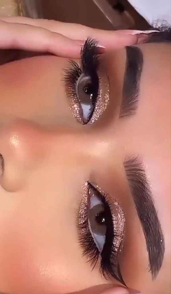 مدل آرایش چشم عروس عربی و لایت همراه با فرم ابرو متنوع