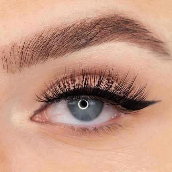 مدل آرایش چشم ساده و لایت برای عروسی و بیرون