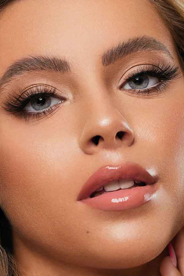 مدل آرایش ملایم صورت مجلسی بسیار زیبا (ساده اما شیک)