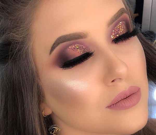 مدل آرایش زنانه مجلسی ساده و شیک برای عروسی (مژه مصنوعی و کاشت)