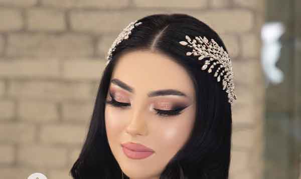مدل آرایش زنانه مجلسی ساده و شیک برای عروسی (مژه مصنوعی و کاشت)