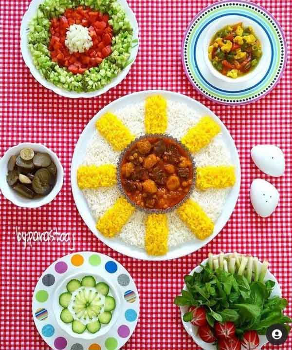 تزیین برنج با زعفران و زرشک و مرغ (مجلسی با خلال پسته)