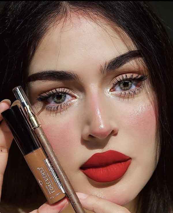 مدل آرایش دخترانه ۲۰۲۳ برای عروسی ساده و لایت