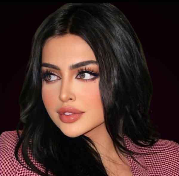 مدل آرایش دخترانه لایت ساده 2023 عروسکی زیبا