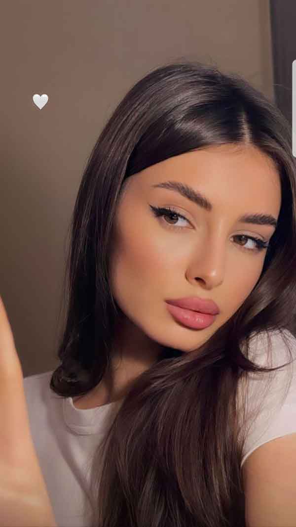 مدل آرایش دخترانه لایت ساده 2023 عروسکی زیبا