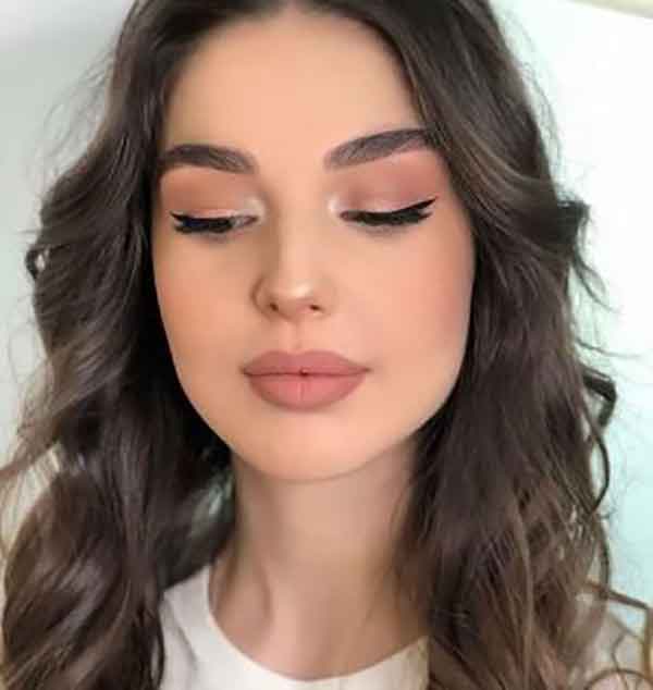 مدل آرایش دخترانه مجلسی ملایم صورت 2023 جدید و شیک جذاب
