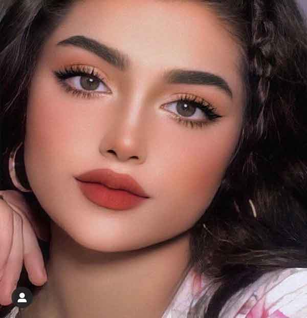 مدل آرایش دخترانه ساده و شیک مجلسی ملایم زیبا و جذاب