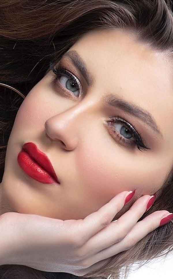 مدل آرایش مجلسی ساده و شیک زنانه بسیار زیبا برای فرم صورت مختلف