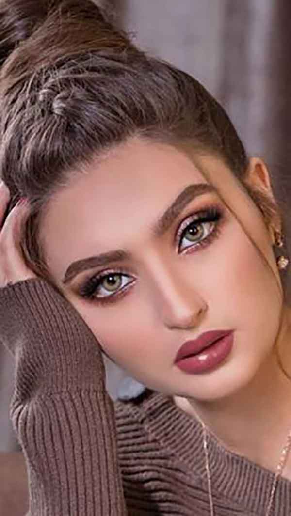 مدل آرایش مجلسی ساده و شیک زنانه بسیار زیبا برای فرم صورت مختلف