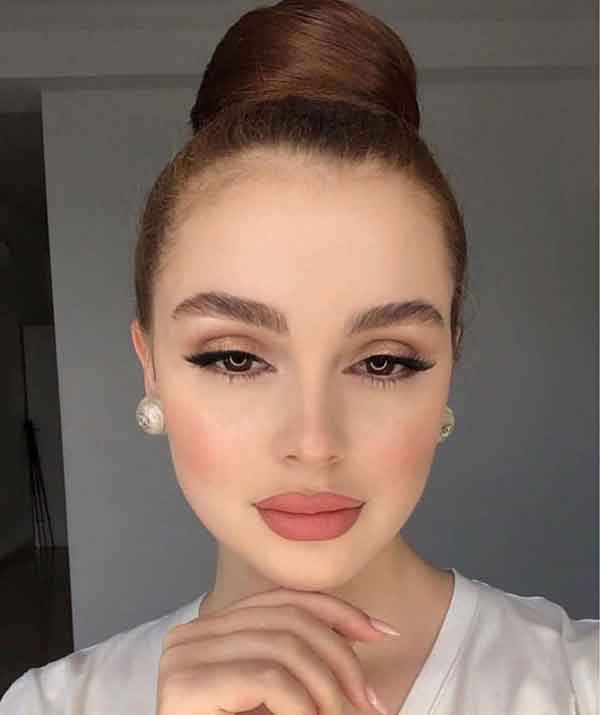 مدل آرایش مجلسی ساده و شیک زنانه بسیار زیبا برای فرم صورت مختلف