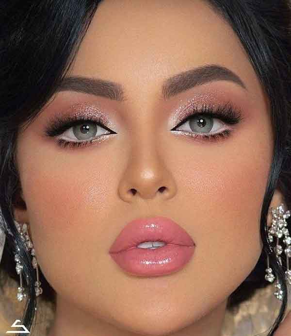 مدل آرایش صورت به سبک بروزترین های روز و سال 1402