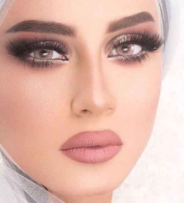 مدل آرایش صورت به سبک بروزترین های روز و سال 1402