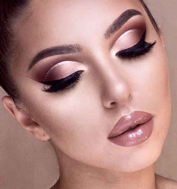 مدل آرایش صورت به سبک بروزترین های روز و سال 1402