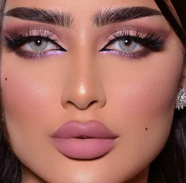مدل آرایش صورت به سبک بروزترین های روز و سال 1402