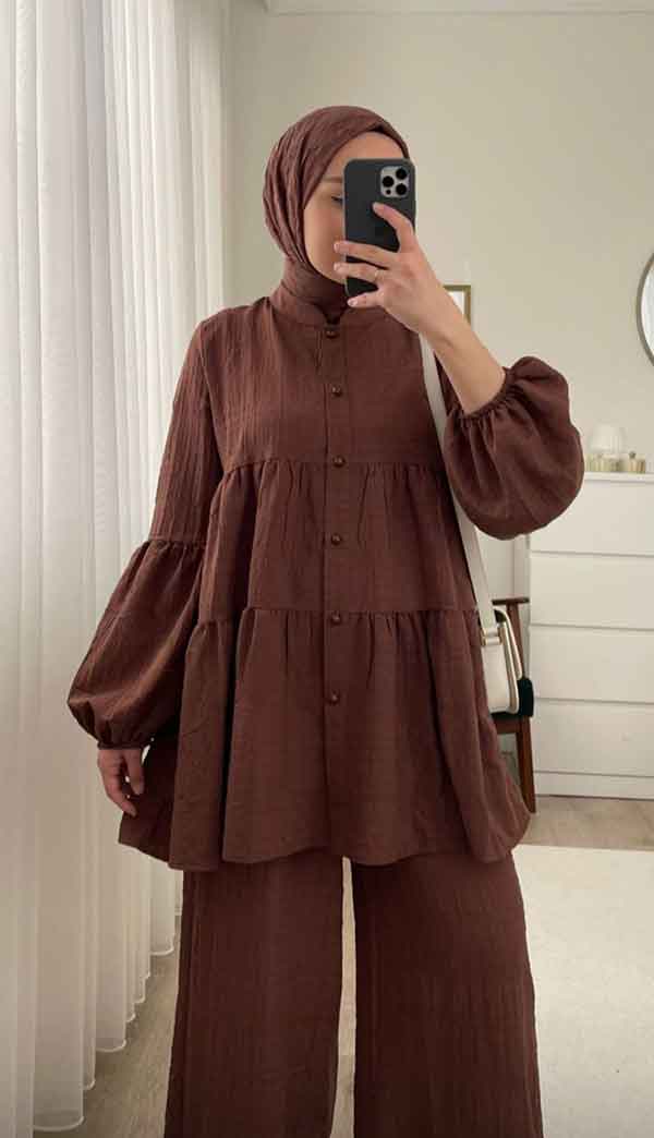 مدل مانتو ۱۴۰۲ اینستایی شیک و جدید ژورنالی زنانه