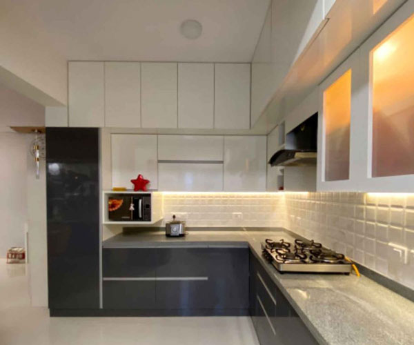 مدل کابینت آشپزخانه دو طرفه شیک تیره و روشن لوکس و مدرن