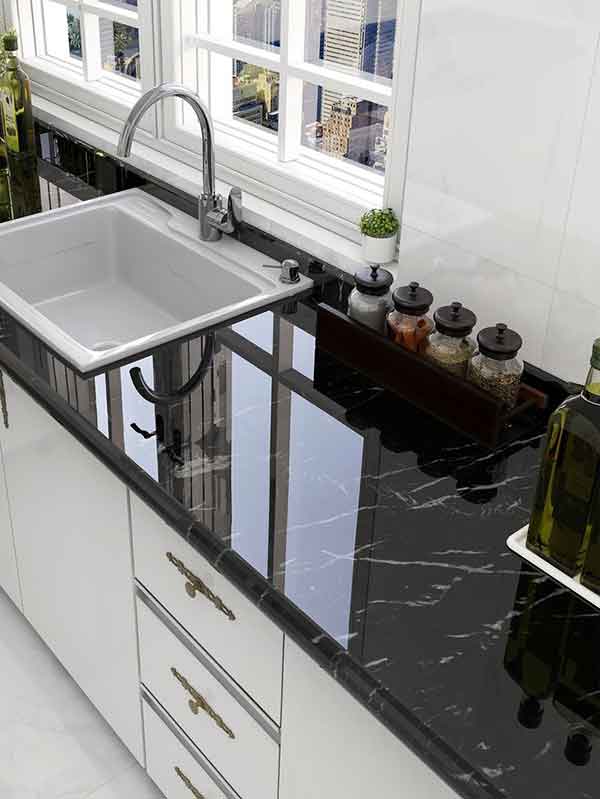 مدل کابینت آشپزخانه ۱۴۰۲ با جزیره و ساده به سبک مدرن شیک خاص