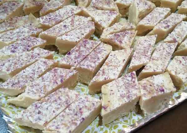  طرز تهیه حلوای زنجبیلی مرحله به مرحله حلوای زنجبیلی برای 30 نفر حلوای زنجبیلی برای ۱۰۰نفر طرز تهیه حلوای زنجبیل تبریز در به خانه برمیگردیم حلوای زنجبیلی تبریز حلوای زنجبیلی در قالب سیلیکونی حلوا زنجبیلی تبریز نی نی سایت فیلم طرز تهیه حلوای زنجبیلی