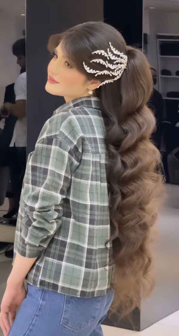 مدل مو زنانه بلند ساده و شیک برای عروسی باز و بسته