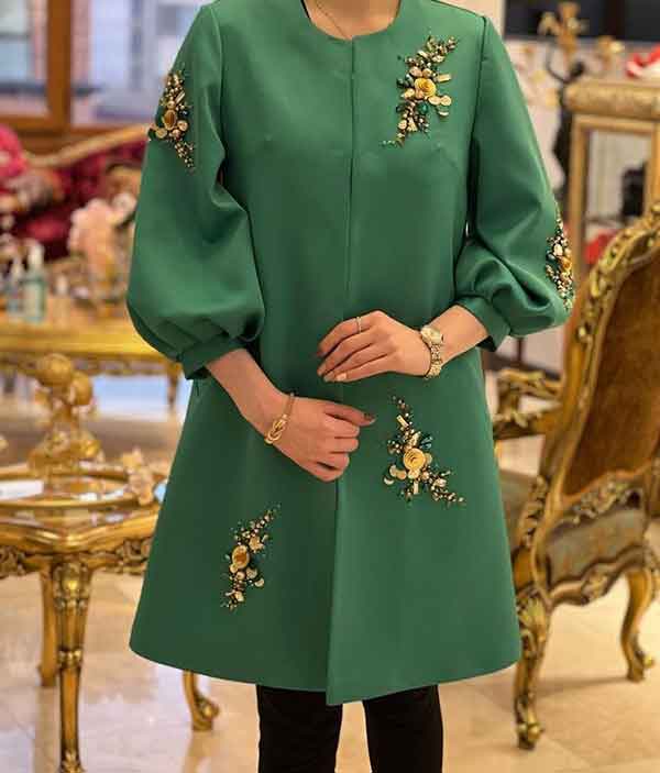 مدل مانتو مجلسی کوتاه شیک و جدید جلو باز و بسته اینستایی
