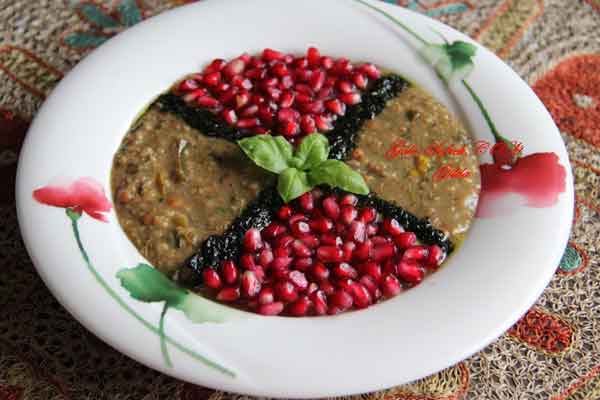 تزیین آش رشته برای شب یلدا با ایده های ساده با طرز تهیه سنتی