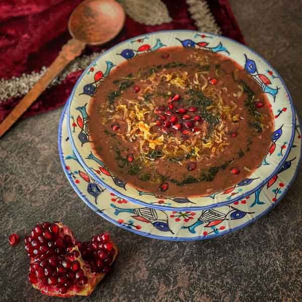 تزیین آش رشته برای شب یلدا با ایده های ساده با طرز تهیه سنتی