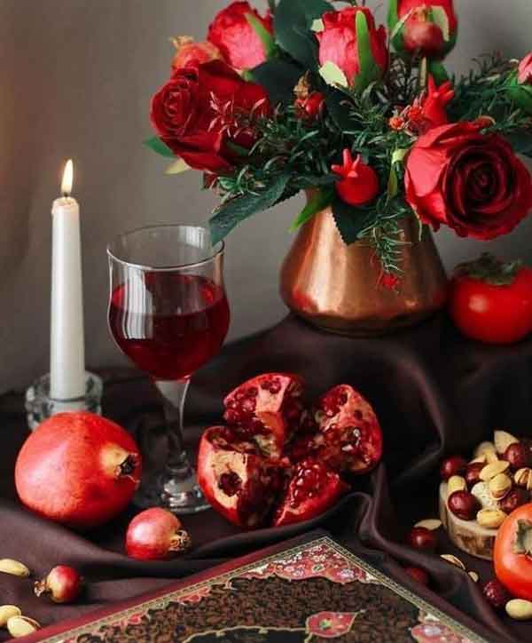 عکس شب یلدا با کیفیت بالا عکس برای شب یلدا دخترانه عکس شب یلدا ۱۴۰۰ پروفایل یلدا تنها عکس شب یلدا خانواده های ایرانی عکس شب یلدا عاشقانه