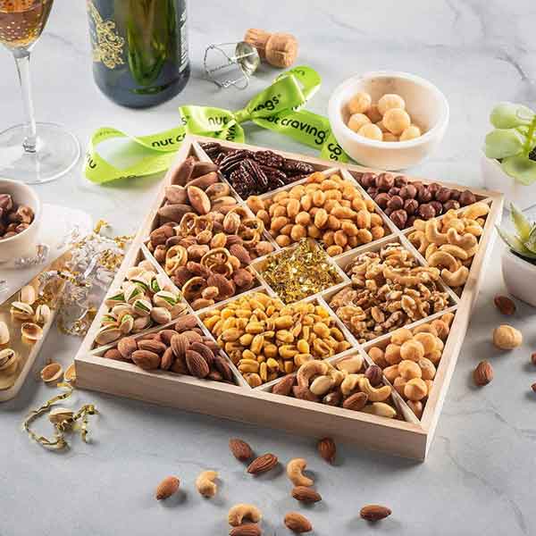 تزیین آجیل شب یلدا عروس ساده و شیک و زیبا با ایده های خلاقانه
