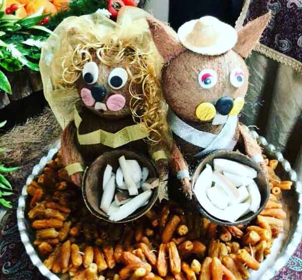 تزیین نارگیل شب یلدا با ایده های شیک و ساده برای عروس