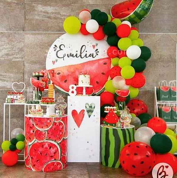 تزیین سفره شب یلدا لاکچری و جذاب و ساده با ایده های خلاقانه