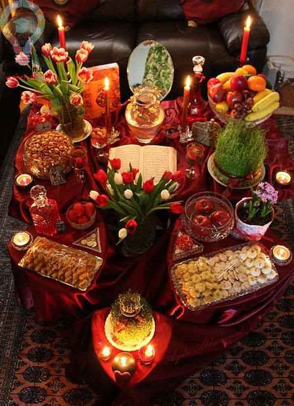 تزیین سفره شب یلدا لاکچری و جذاب و ساده با ایده های خلاقانه