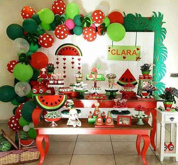 تزیین سفره شب یلدا لاکچری و جذاب و ساده با ایده های خلاقانه