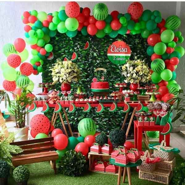 تزیین سفره شب یلدا لاکچری و جذاب و ساده با ایده های خلاقانه