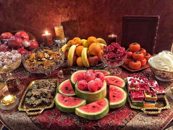تزیین یلدایی شیک با ایده های مدرن و سنتی فوق العاده زیبا